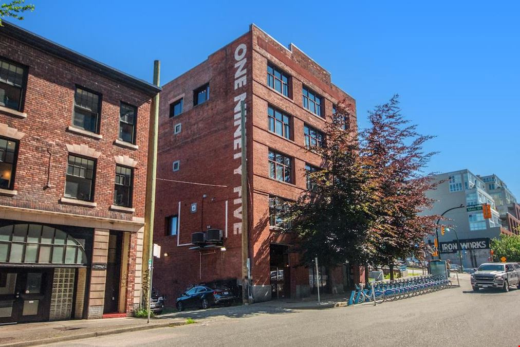 195 Alexander Street
