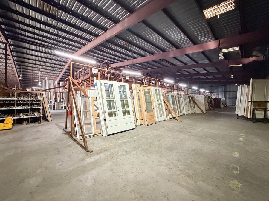Fat City Industrial Warehouse near Causeway Blvd / I-10