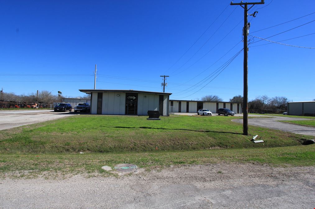 Industrial Property for Sale: 842 Cantwell Lane, Corpus Christi, TX