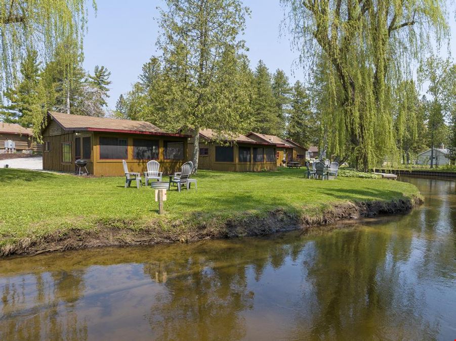 Reed's On The River - Cabin 3