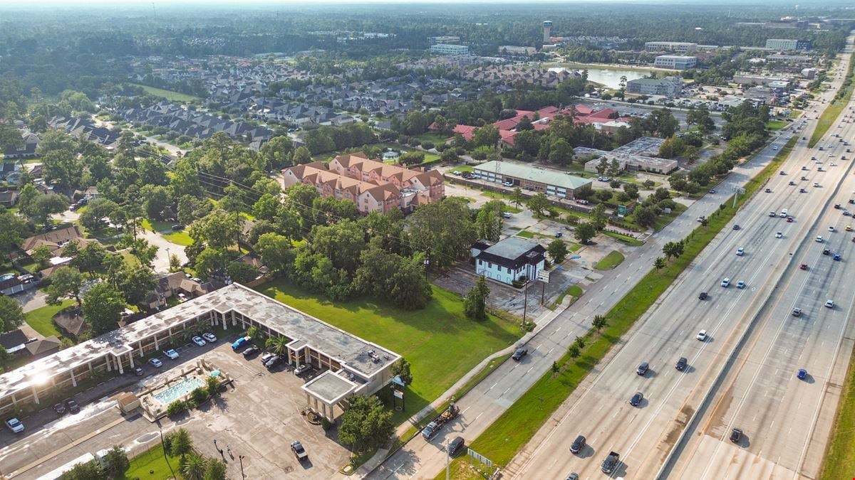 1.5 Acres with Prime I-45 Frontage – Exceptional Visibility & Access
