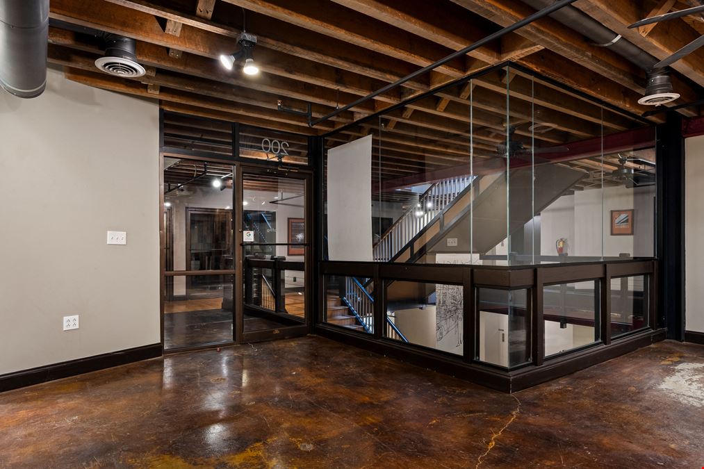 Co-Working Space in Downtown Move-In Ready