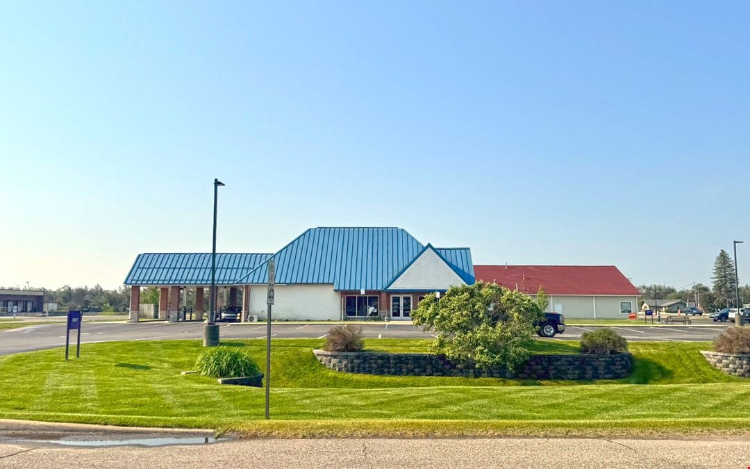 333 W Commerce Blvd