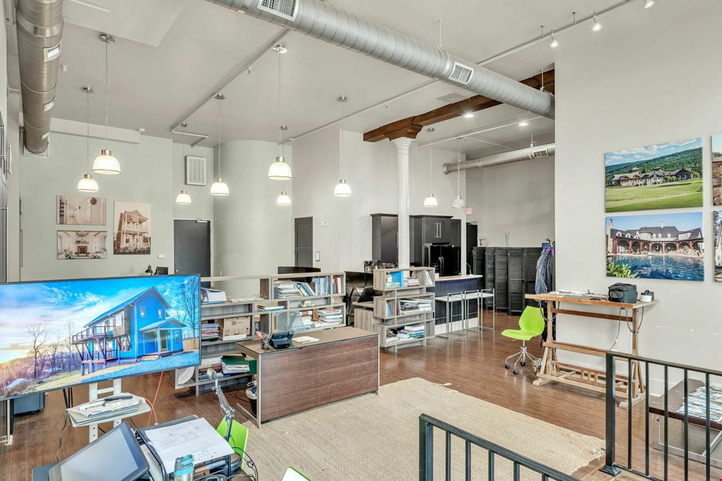 Mixed-Use Condo in the Jacksonian