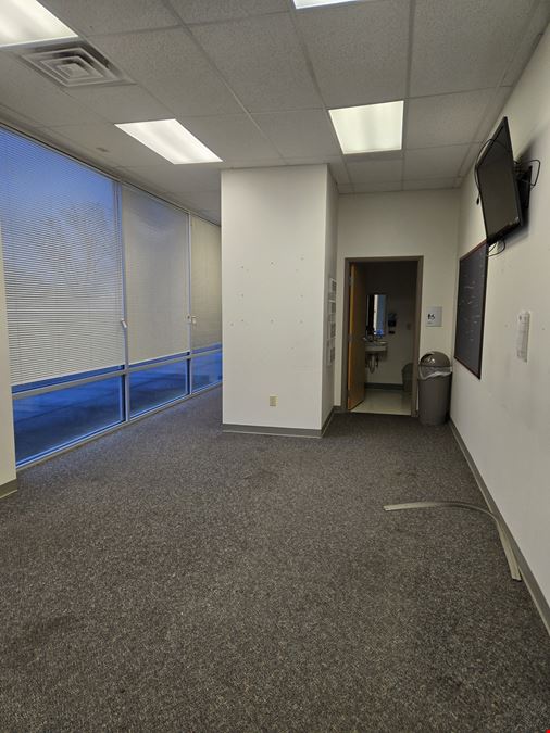 5,500+/- SF FORMER MEDICAL OFFICE SPACE