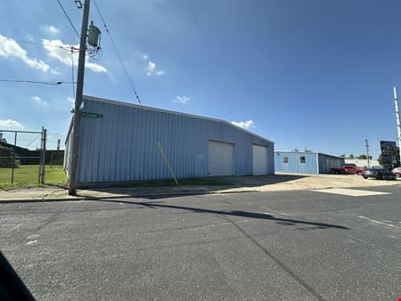 Preview of Industrial space for Rent at 208 SW Center St