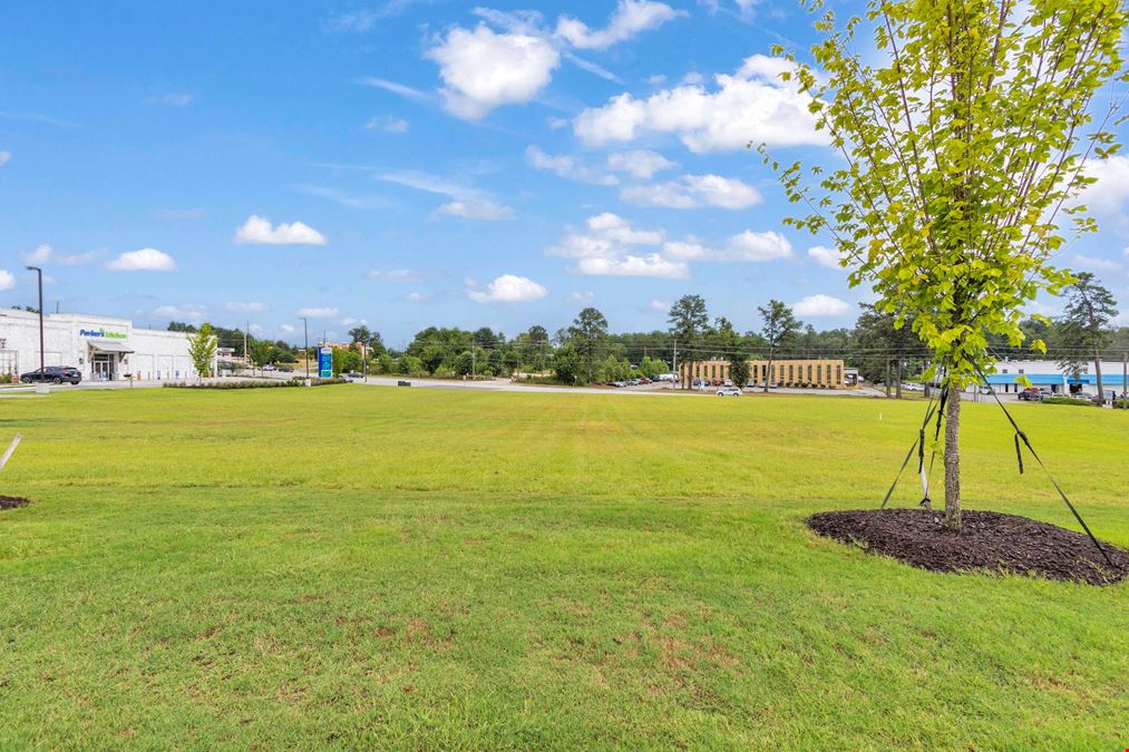1.28 Acre Pad Ready Site | Parker's Kitchen Residual