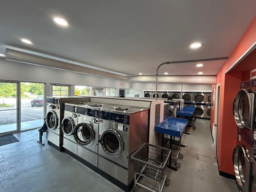 Laundromat / Retail Building