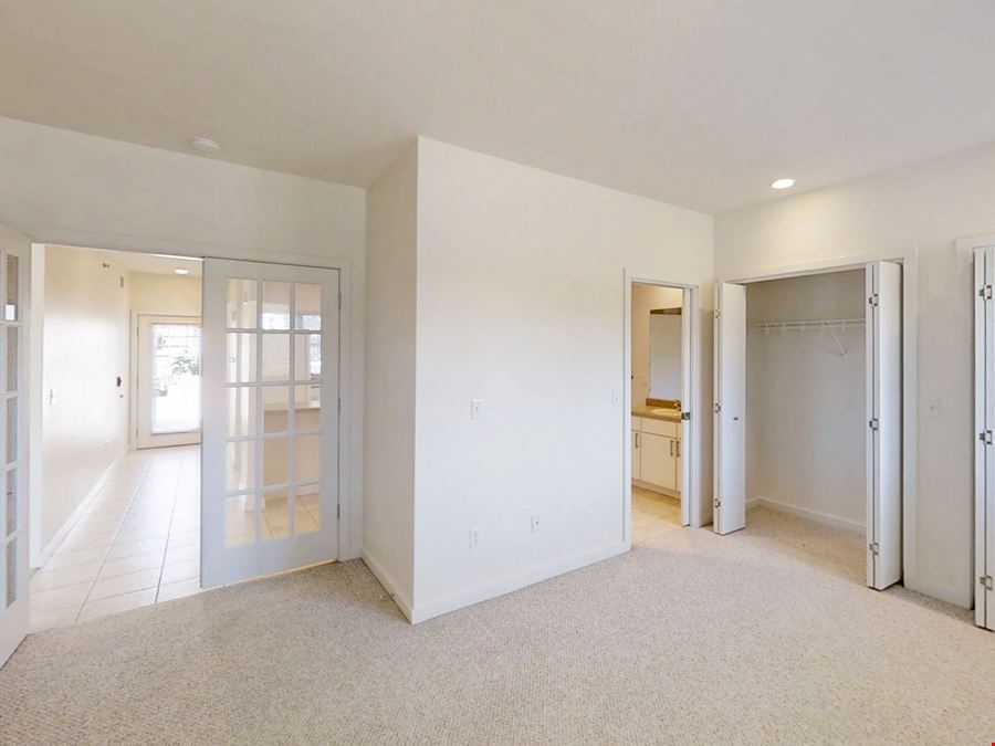 Cranberry Court Apartments