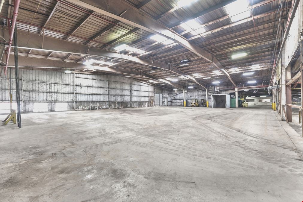 184,587 SF TEXAS HEAVY INDUSTRIAL