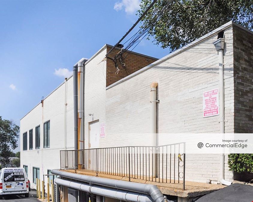 536 Mineola Avenue