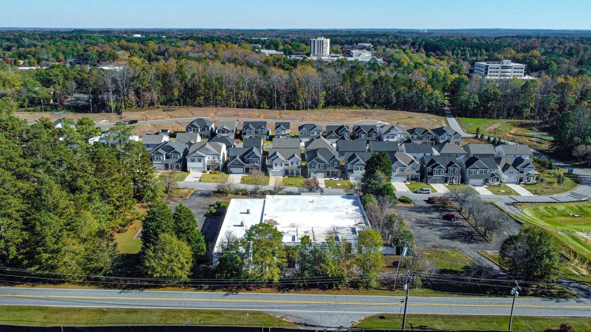 12K SQ FT Bdg Near SMC in Spartanburg, 55 Parking Spaces