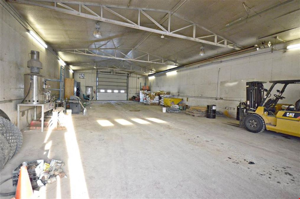 ±15,800 SF INDUSTRIAL w/ SHOP, OFFICE & YARD Space