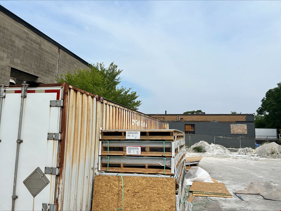 131 Oakdale Road, North York, ON M3N1W2