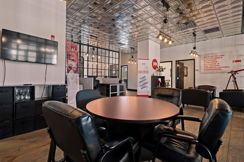 330 Commerce Club