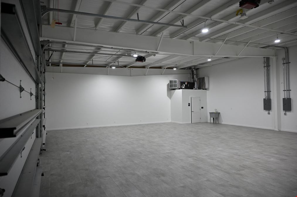 Freestanding Warehouse