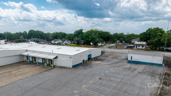 ±8,700-74,490-SF Industrial Space With Excellent Visibility