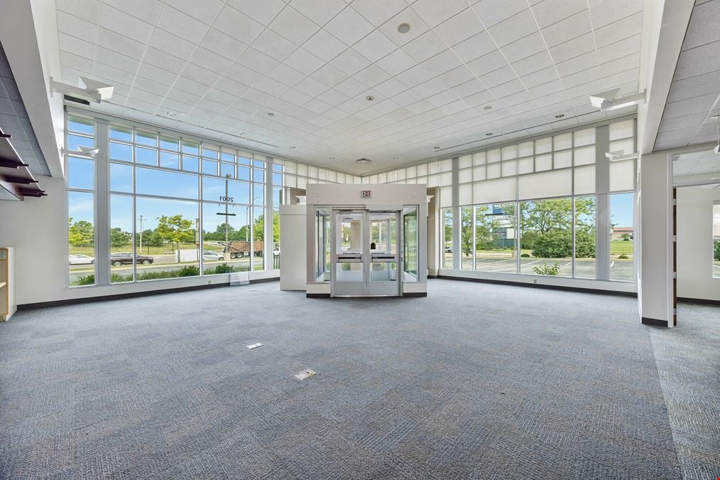 High Visability Retail - 2001 Shepard Rd