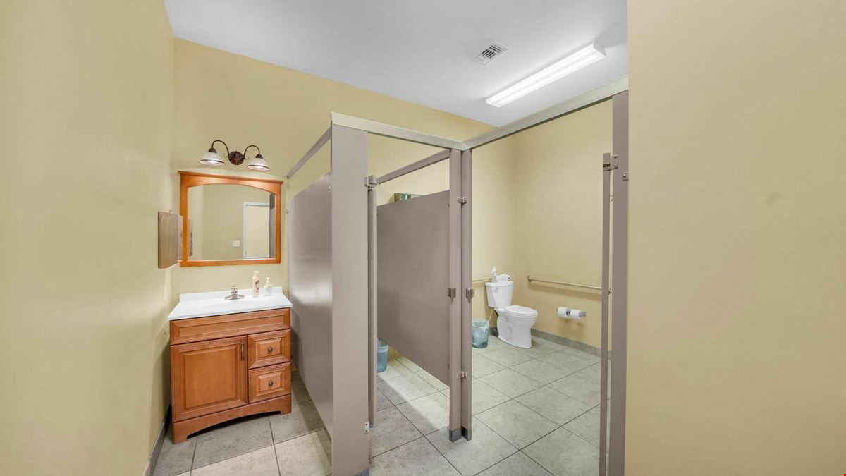 Premium West End Office Building | 16215 Panama City Beach Pkwy