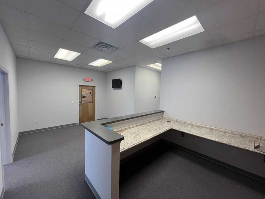 207 W Main St Unit 103