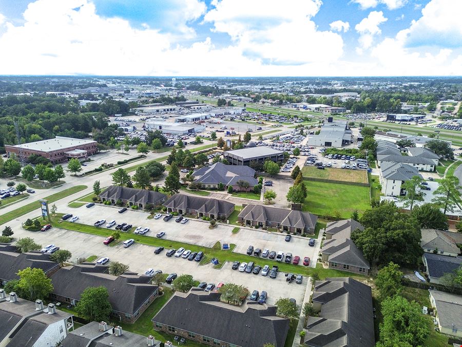 Sherwood Commons Office Center: Move-In Ready Suite for Lease