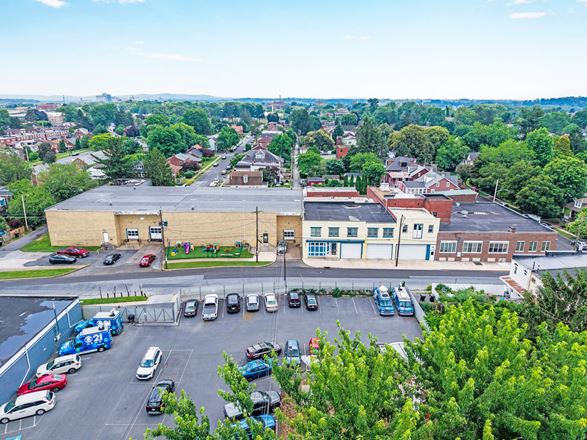 Preview of Industrial space for Rent at 417 Vaughn Street