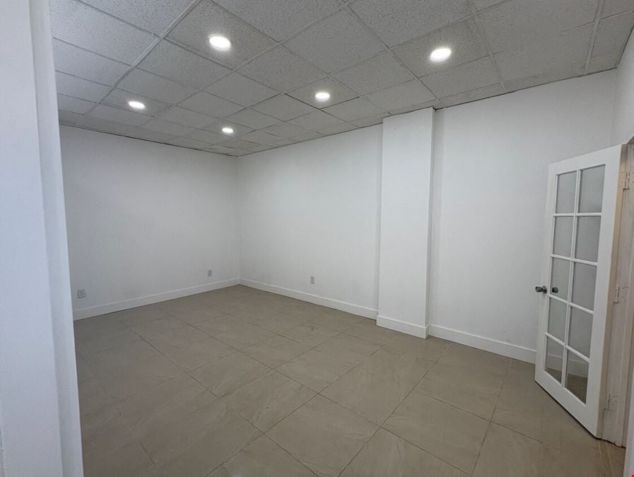 100 Hialeah Dr