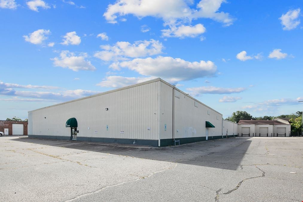 Warehouse with Office in Key Fayetteville Corridor