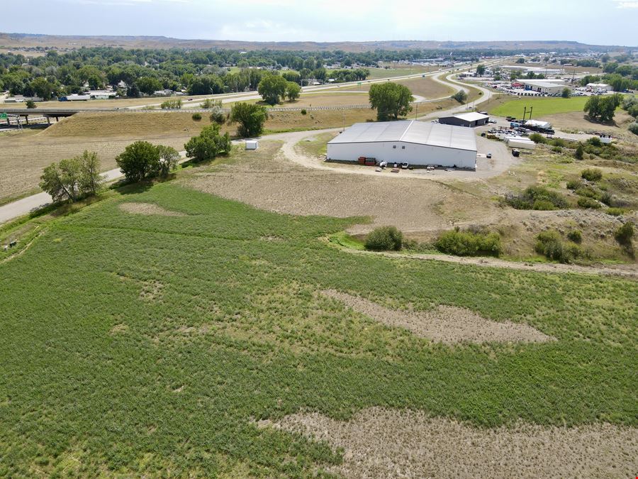 3333 N Frontage Rd