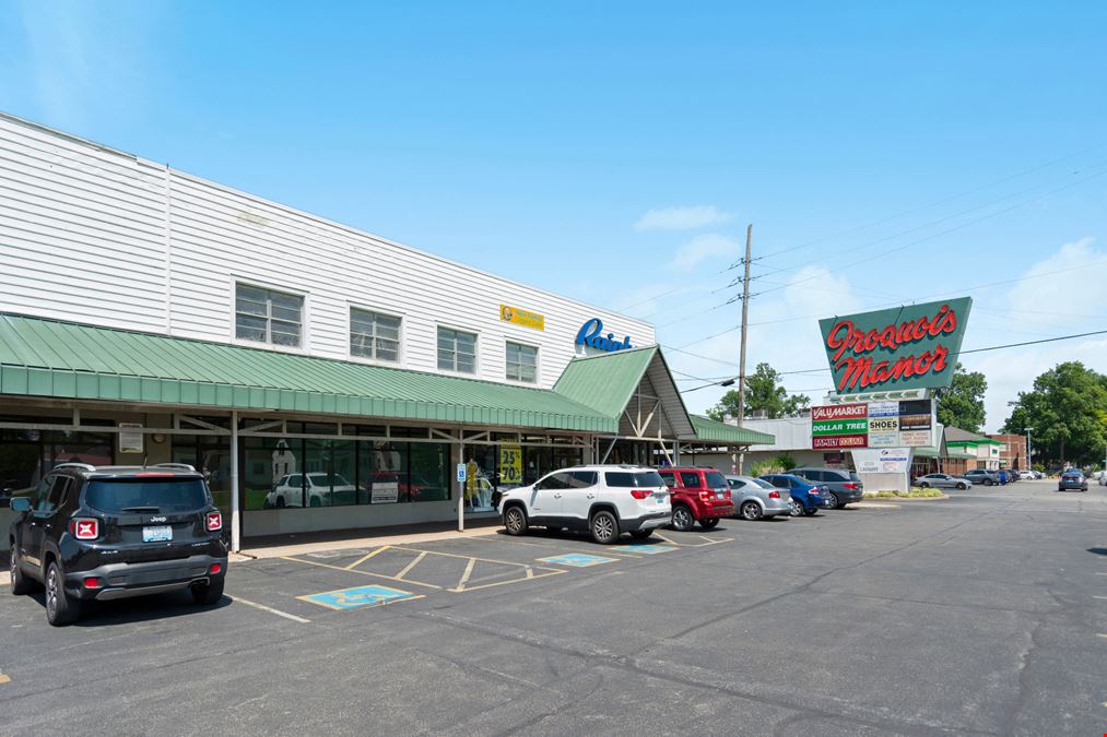 Iroquois Manor Shopping Center