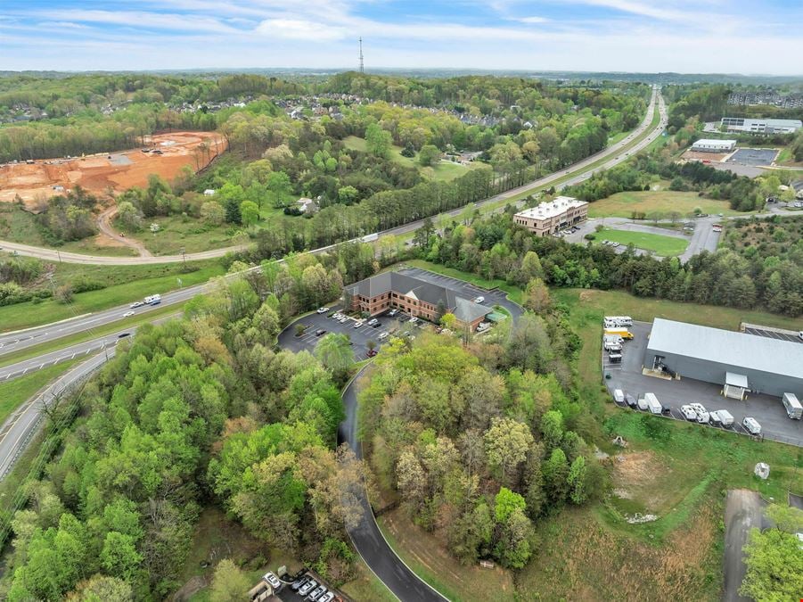 Prime Hardin Valley Office Building | 28,678 SF