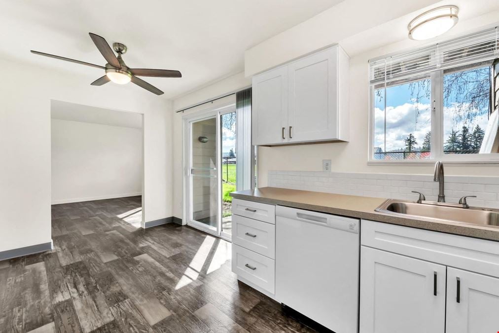 Applegate Apartments