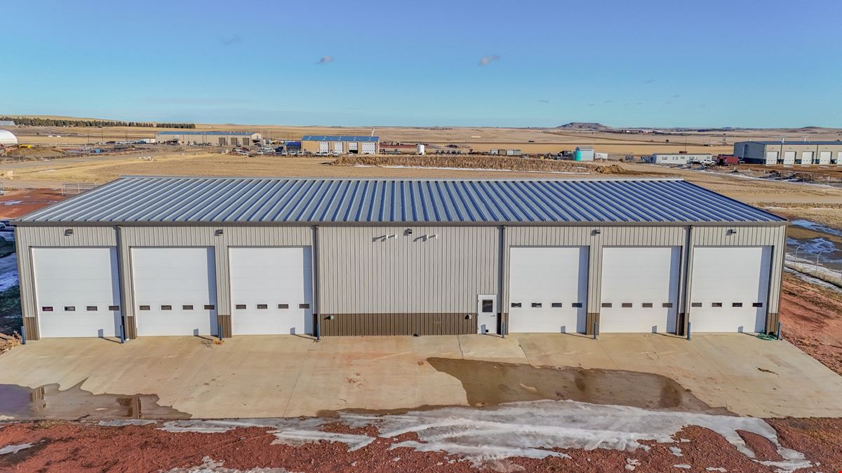 ±10,517 SF Shop on ±2.79 Fenced Yard