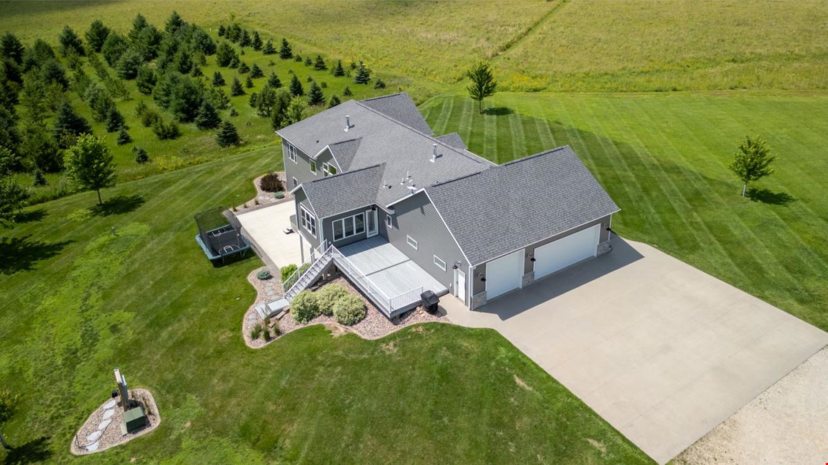 Rochester Premier 35 Acre Estate