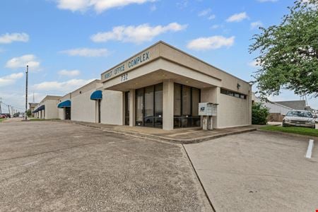Preview of Industrial space for Rent at 732 W Hurst Blvd