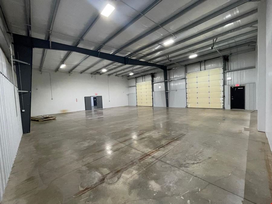 9915 E 51st St, Bldg B - Industrial
