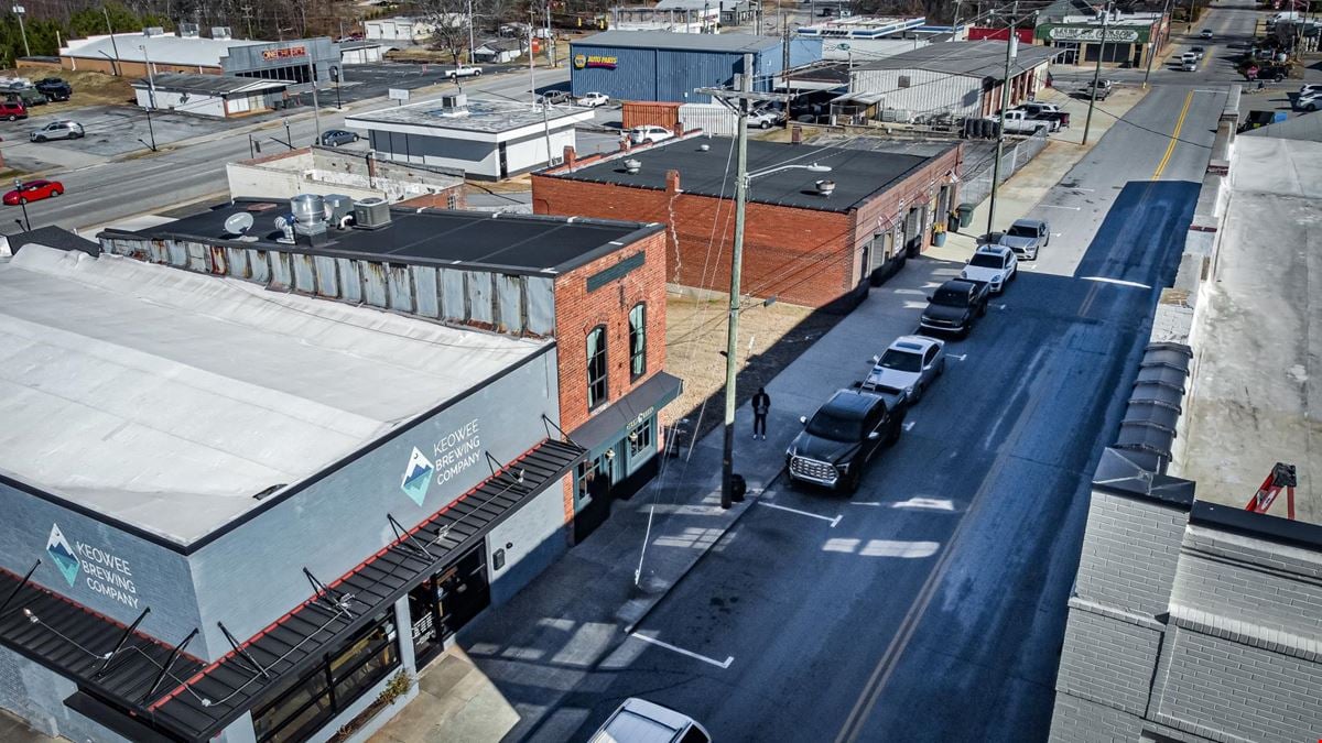 Two Story Historic Building- Downtown Seneca