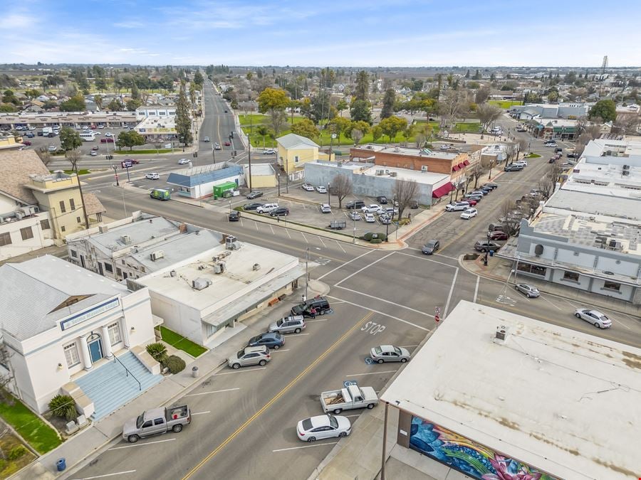 ±1,277 SF of Retail Space in Downtown Selma, CA