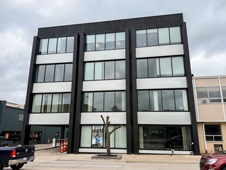 Preview of commercial space at 700 E Maple Rd