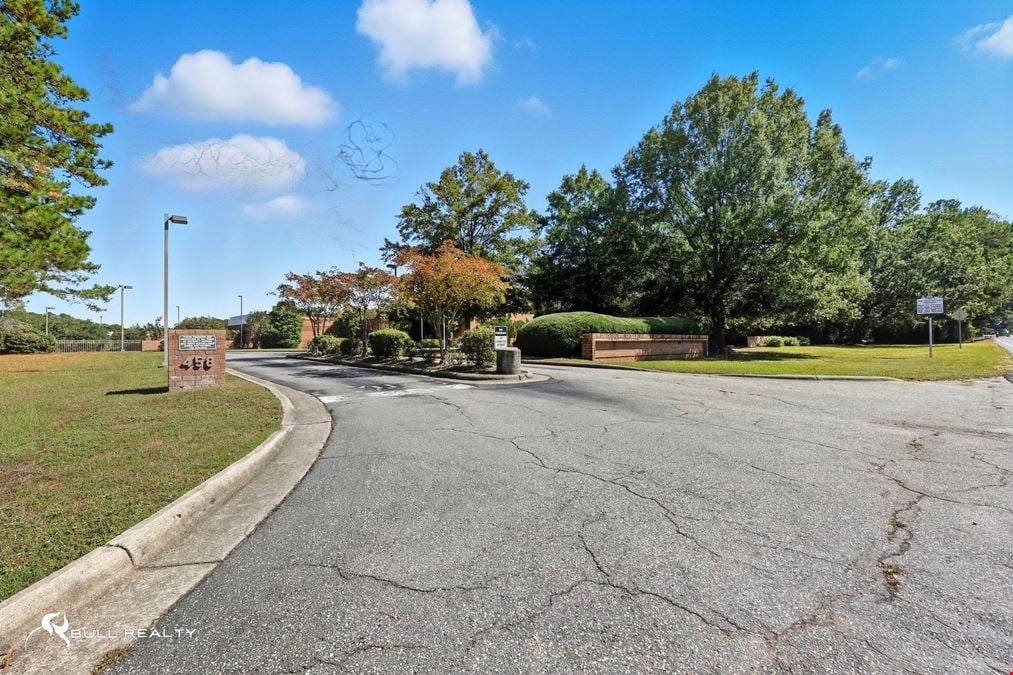 ±183,000 SF Industrial Facility | Fayetteville, NC | For Lease