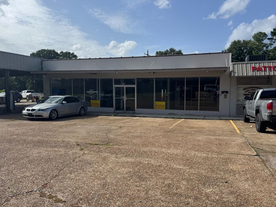 303 Clinton Blvd