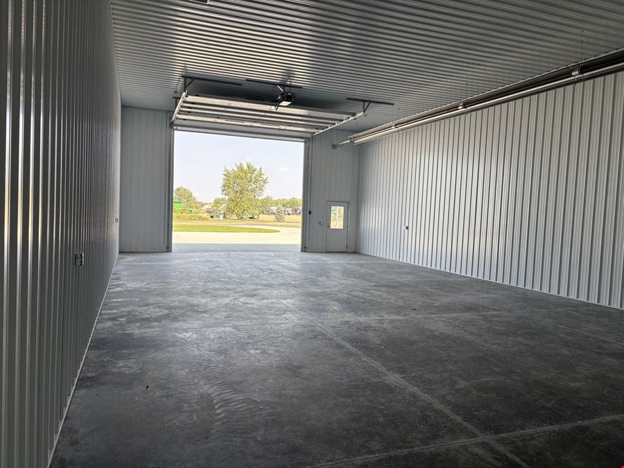 1301-1337 John Deere Circle
