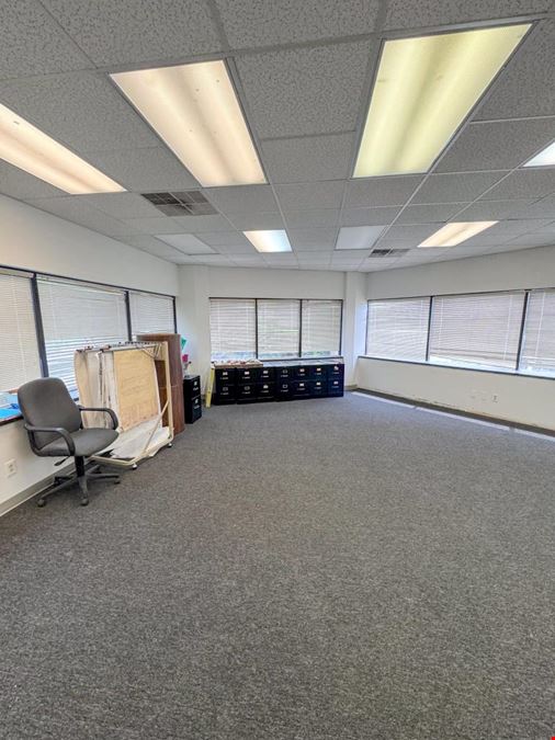 Hwy 52 North Office Space - 3800 US-52 