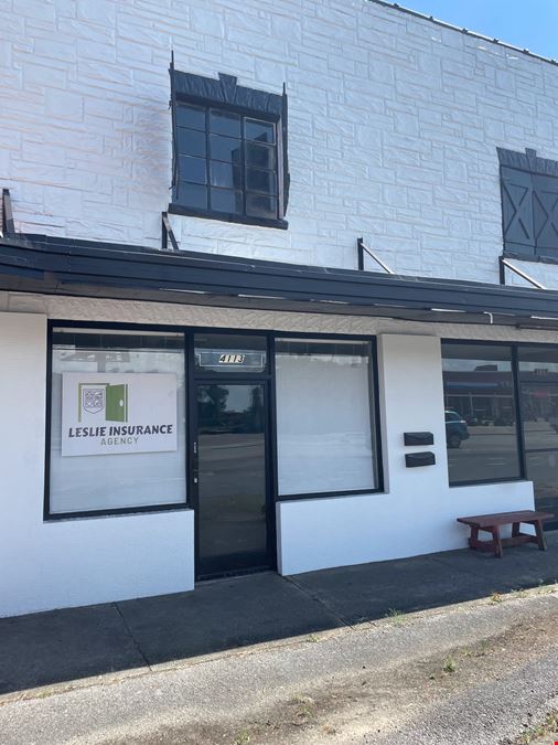 High-Visibility Retail or Office Space –Resmondo Building- 4113 Barrancas Ave, Pensacola