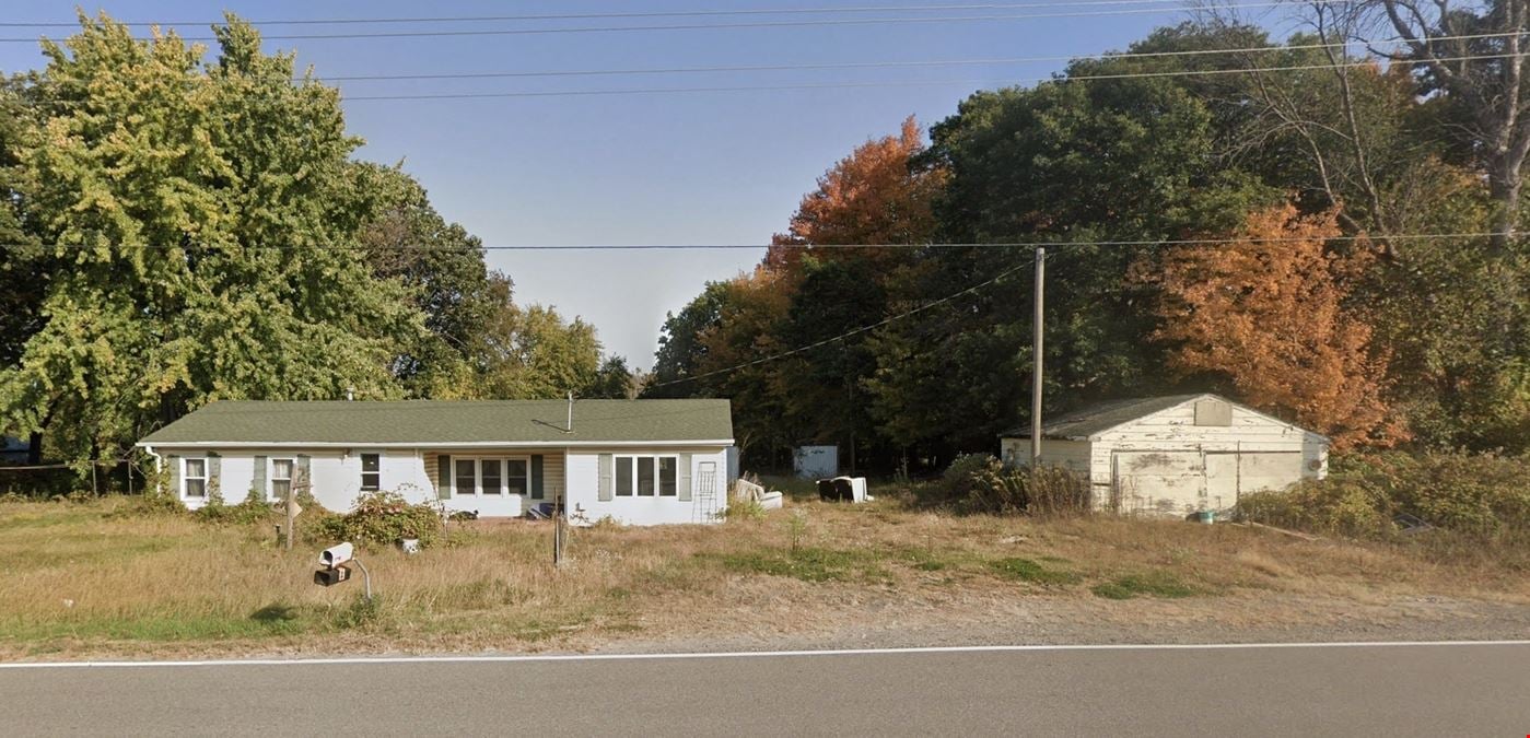 4.82 Acres of Opportunity in East Bethel