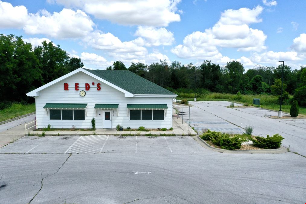 4,568' Restaurant For Sale with Drive Thru on Sunshine Street