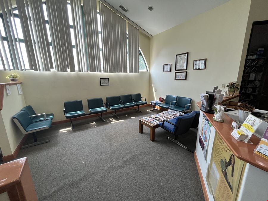 Available Medical Office - Easton Court - 270-280 E 90th Dr