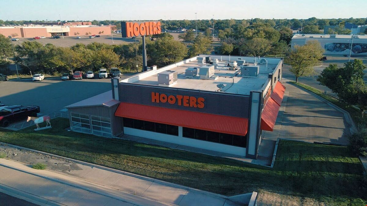 Former Hooters Restaurant