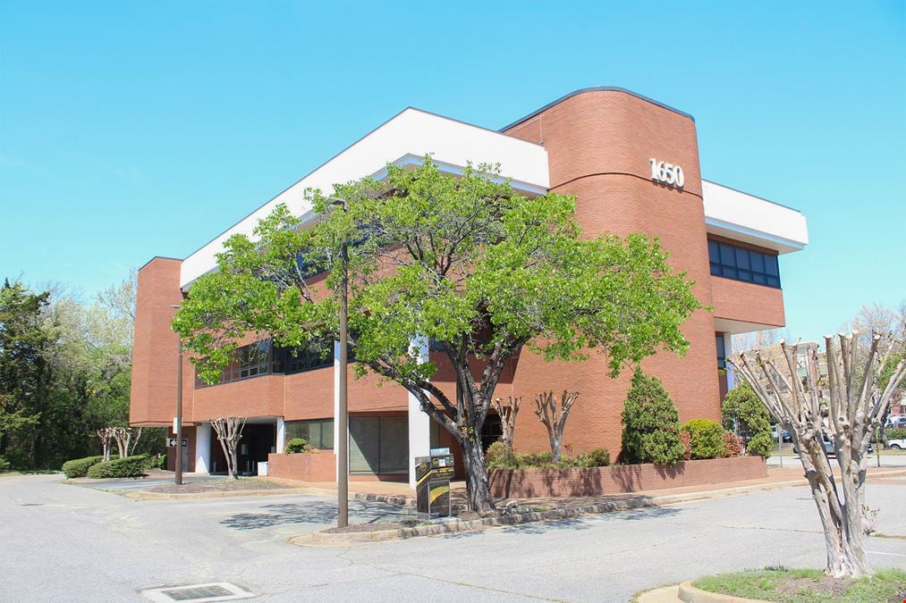 Office w/ Drive-Thru Available