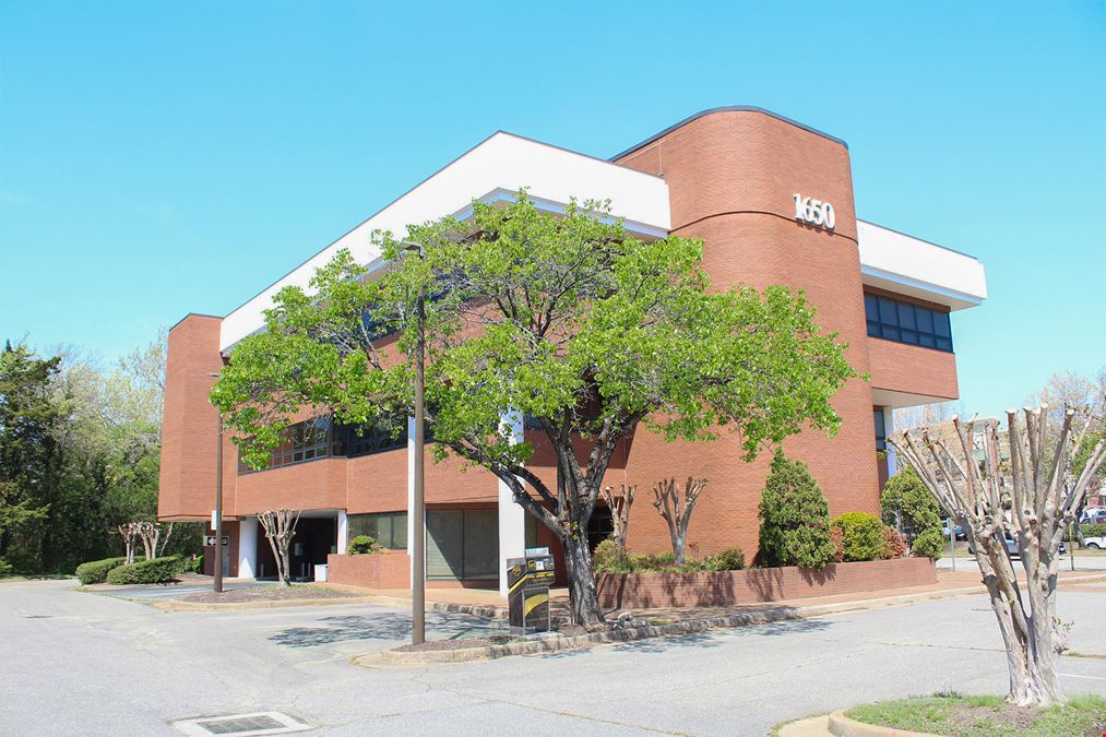 Office w/ Drive-Thru Available